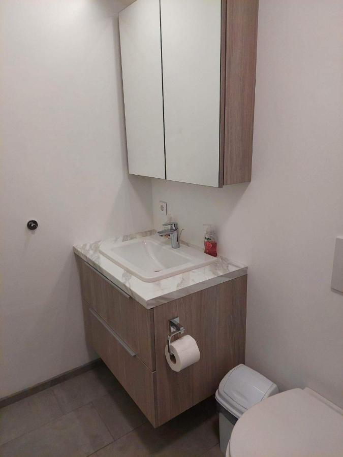Apartment Near The Airport Njarthvik 外观 照片