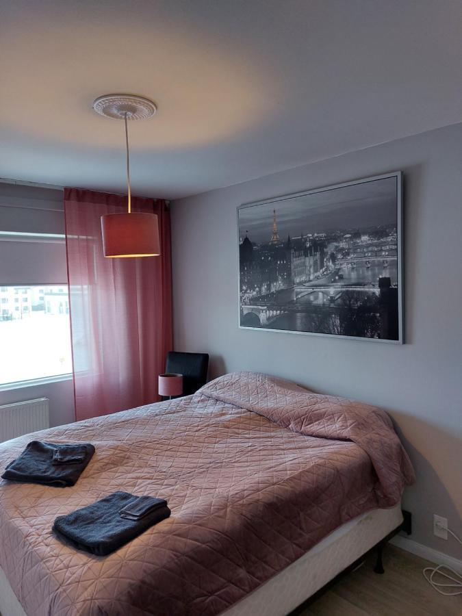 Apartment Near The Airport Njarthvik 外观 照片